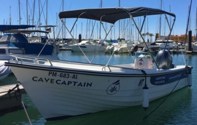 Portimão: Caves, Benagil and Algarve Coastline Boat Tour - Sailing the Algarve Coast: The “about 20 caves” cruise to Marinha Beach