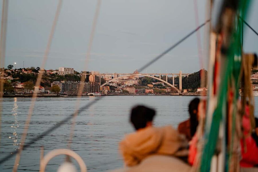 Porto: Douro River Boat Tour with Wine Tasting - The wine tasting: three styles that actually tell a story