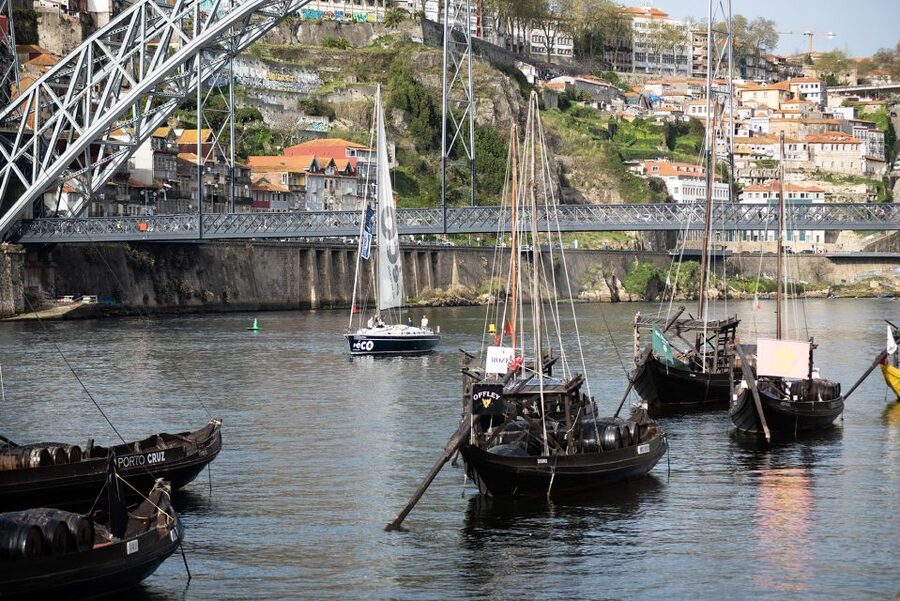 Porto: Douro River Boat Tour with Wine Tasting - Price and value: $50 for 2 hours that actually feels fair