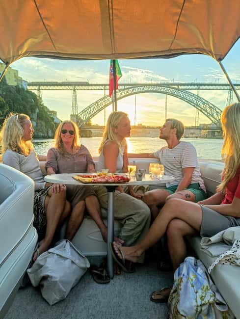 Porto: Douro River Cruise & Boat Tour with Port Wine Tasting - Kaombo boat comfort: covered for winter, calm for everyone