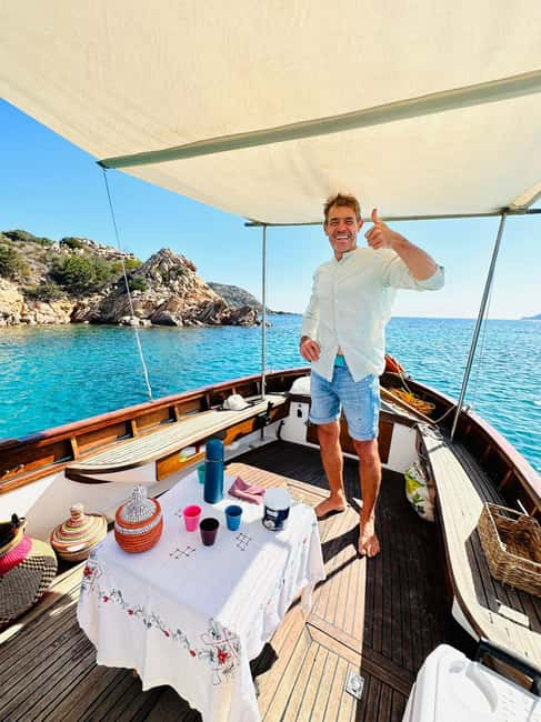Porto San Paolo: Half Day Boat Tour to Tavolara and Molara - Molara swimming pools plus a real coffee break