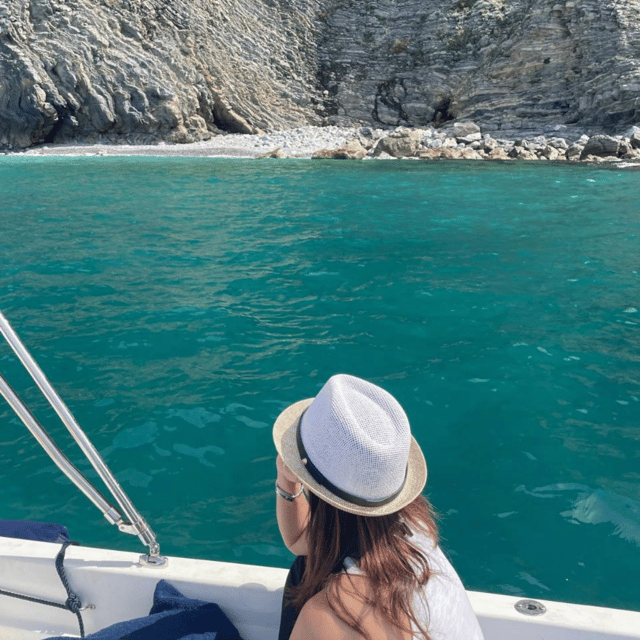Portovenere & Gulf of Poets Half-Day Boat Tour La Spezia - On-board treats and comfort: what to expect while you’re out there