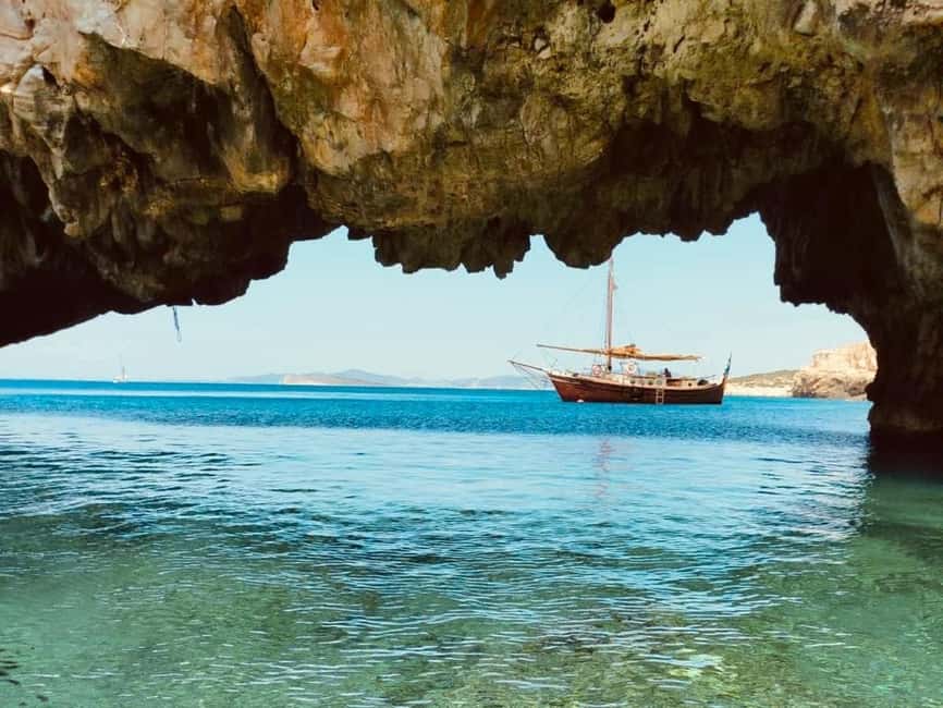 Pounta: A boat trip to the Pirate Cave - Despotiko ruins and the St. Nicholas church views from the Fira channel