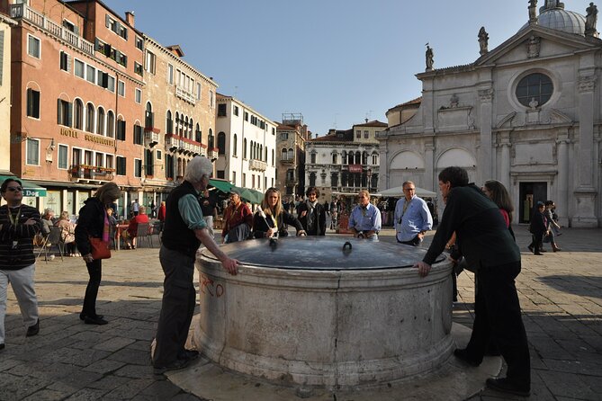Private 3 hrs Venice Tour: St Mark's, Walking tour & Boat tour - Grand Canal boat tour: Rialto views, plus smaller canals
