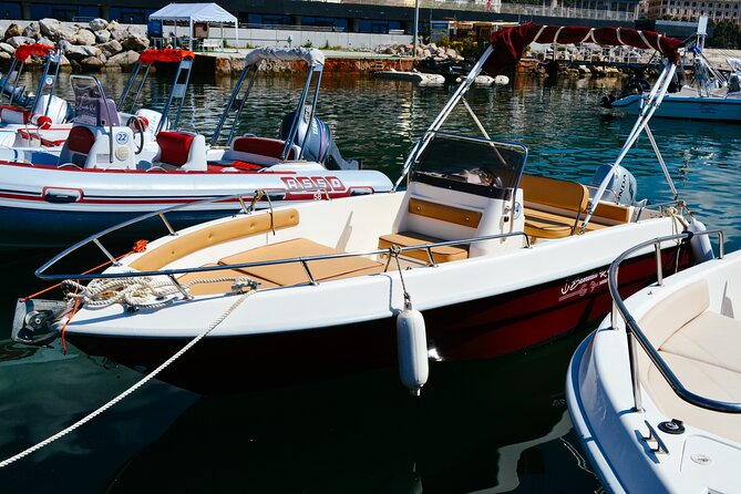 Private 40hp Boat Tour of the Amalfi Coast and Positano - Sal De Riso Break: A Pastry Stop With a Backstory