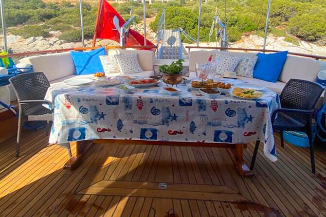 Private 6-Hour Boat Tour with Lunch in Bodrum Bays - Private 6-Hour Boat Tour in Bodrum: Why This Format Feels Different