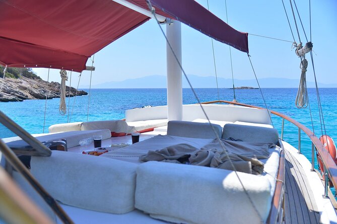 Private 6-Hour Boat Tour with Lunch in Bodrum Bays - What’s Included on Board: Lunch, Fruit, Coffee/Tea, Snorkel Gear, and More