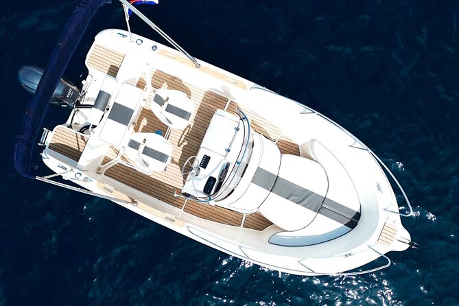 Private boat tour - caves, snorkeling, bays and beaches - Caves, Bays, and Beaches: How Your Skipper Helps You Build the Day