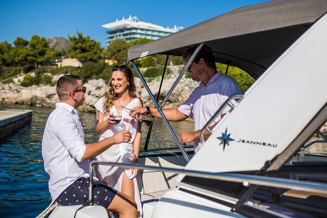 Private boat tour - caves, snorkeling, bays and beaches - Lunch and Island Breaks: How Food Stops Can Fit In