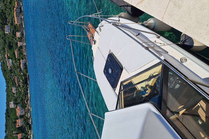 Private boat tour - caves, snorkeling, bays and beaches - Drinks on Board: The Simple Upgrade That Changes the Mood