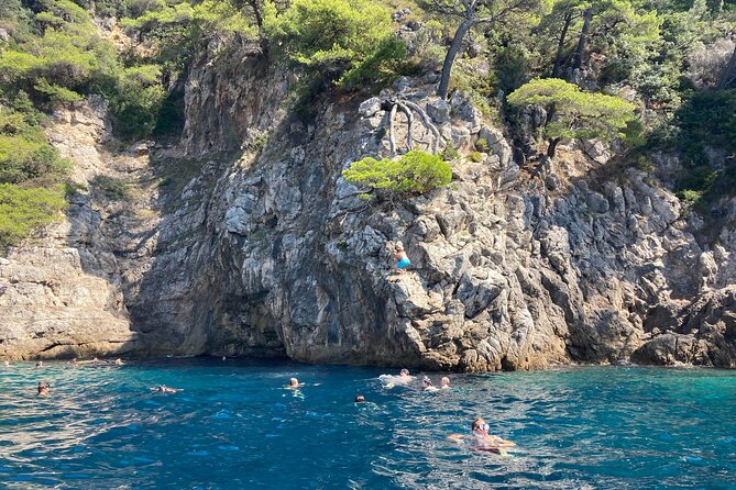Private Boat Tour Dubrovnik and Elaphiti Islands - Stop 1: Šunj Beach on Lopud’s car-free island