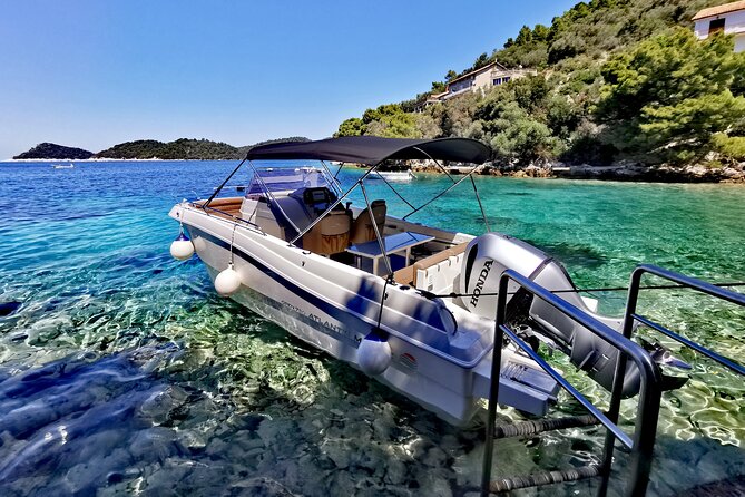 Private boat Tour - Dubrovnik Old Town and Elaphite islands - Dubrovnik from sea level: city walls and Lokrum