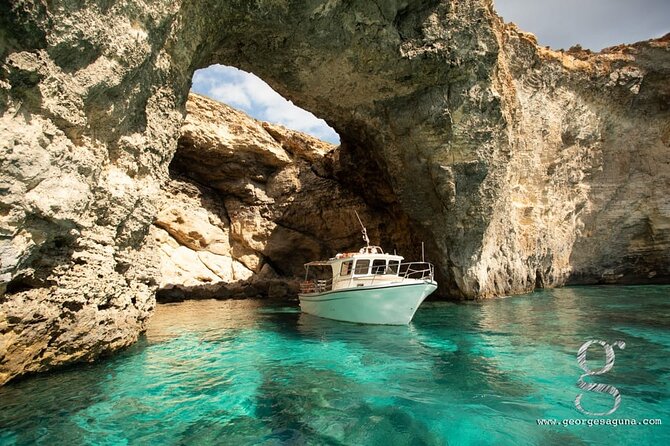 Private Boat Tour Experience with Snorkeling Blue Lagoon and Comino - Key things to know before you go