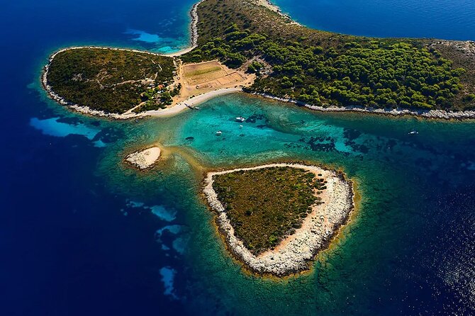 Private Boat Tour from Hvar - Blue and Green cave, Vis, and the Pakleni islands - Key things to know before you go