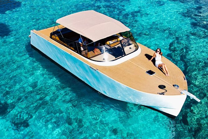 Private Boat Tour from Hvar - Blue and Green cave, Vis, and the Pakleni islands - The Skipper and Boat Experience: comfort, control, and little extras