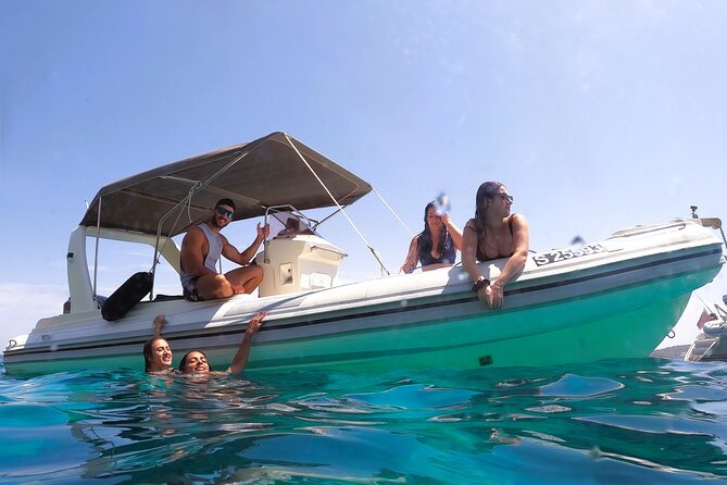 Private Boat Tour to Blue Lagoon Comino Caves and Gozo - Blue Lagoon: iconic color, 30 minutes, and how to enjoy it