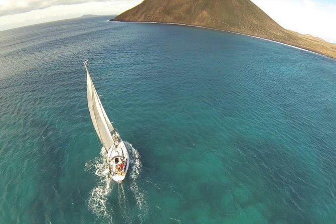 Private Boat Tour to Lobos Island from Corralejo - Playa de la Concha-style swim time: why the stop location matters