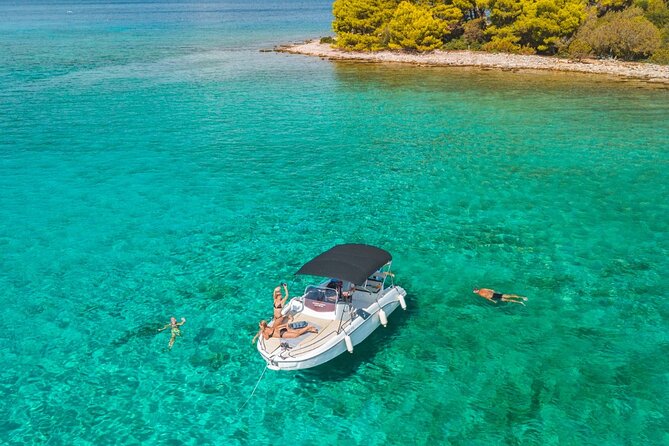 Private Boat Tour with Customized Itinerary from Split or Trogir - Meeting at 9:00 am and How Your Skipper Sets the Tone
