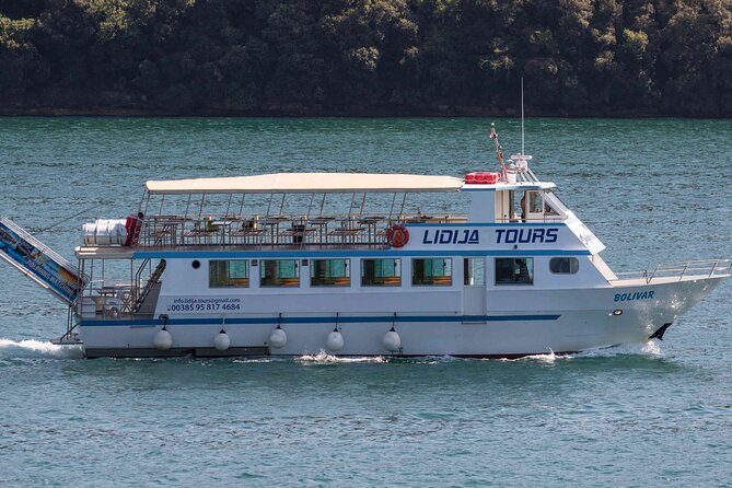 Private Boat Tour with Skipper - Price and value: when $300.37 per group makes sense