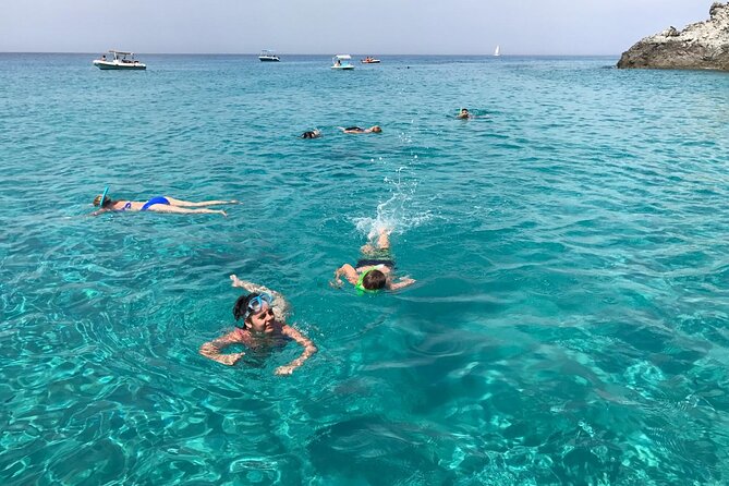 private boat tour with skipper from Tropea to Capo Vaticano - Formicoli and Porto Herculis: snorkeling in a Roman port that’s now under water