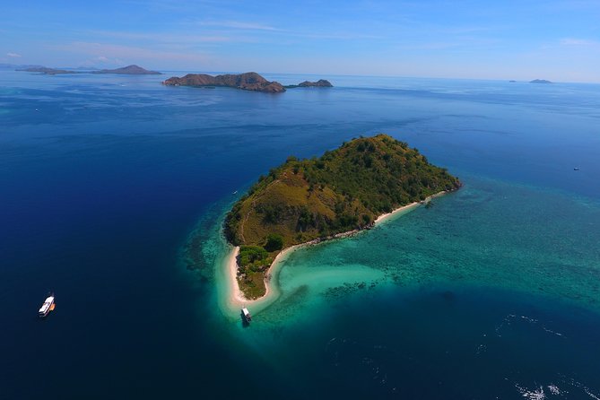 Private boat trip Komodo 2 or more person for 3 days 2 nights, Kelor, Rinca... - Day 2: Padar sunrise views, Komodo Island, and Pink Beach snorkeling
