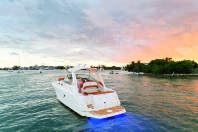 Private Captained Boat Tour in Miami for up to 12 Passengers - Choosing 2 to 6 hours: pick your light and your mood