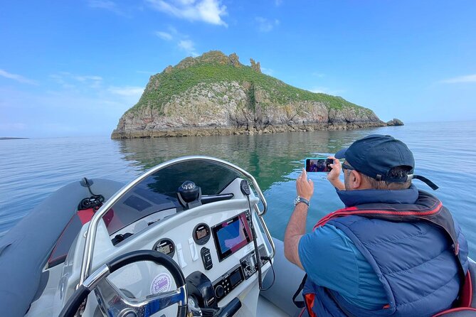 Private Coastal Boat Tour in Torquay - What it’s like to be on a RIB in Devon water