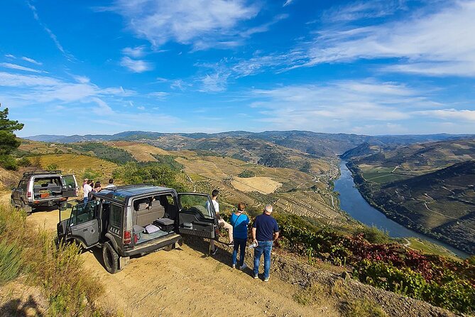 Private Douro and Porto 4x4 Tour with Wine Tasting and Boat Trip - Douro River boat time: see the valley the way it was built