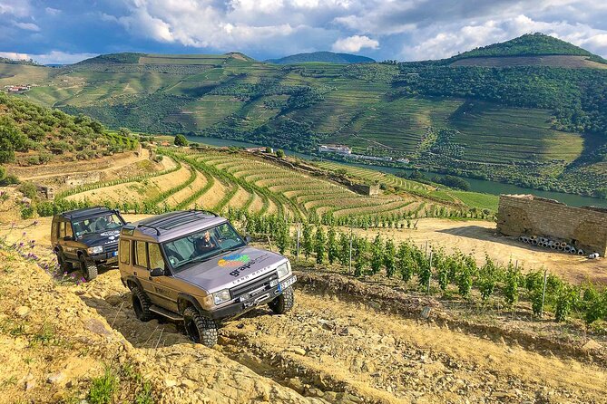 Private Douro and Porto 4x4 Tour with Wine Tasting and Boat Trip - The 4x4 experience on old roads and off-road tracks