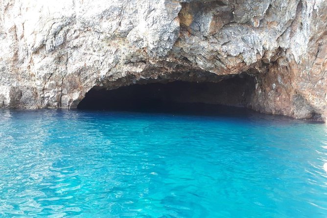 Private Full-Day Guided Boat Tour at the Amalfi Coast - Price and value: $1,991 per group, and who it’s really for