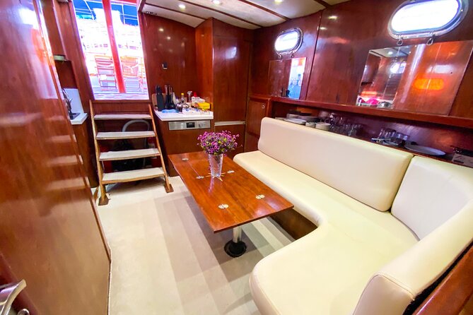 Private VIP Gulet Boat Tour With Lunch in Bodrum For 6 Hour - Red Bay and the return cruise: last swim, then relax