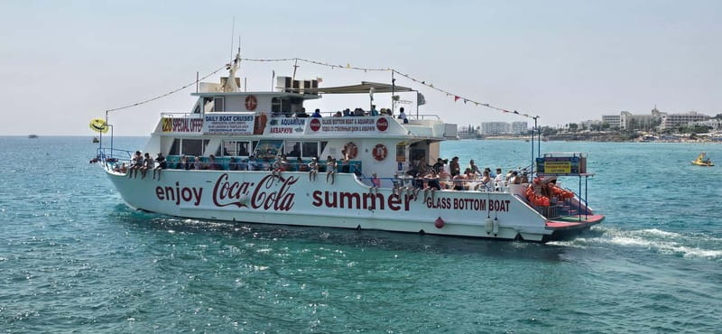 Protaras: Famagusta, Blue Lagoon and Turtle Cove Boat Trip - Glass-bottom views: cool for photos, but look at the whole setup