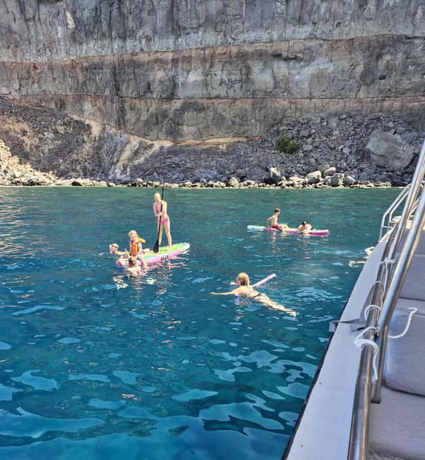 Puerto Rico, Gran Canaria: boat trip, drinks, food, paddle surfing, snorkeling - Family-friendly details that reduce stress