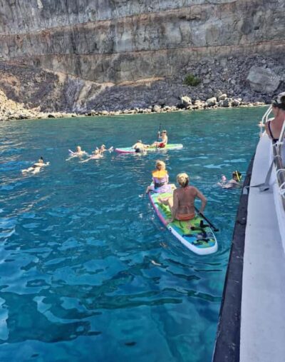 Puerto Rico, Gran Canaria: boat trip, drinks, food, paddle surfing, snorkeling - Timing and pacing: how a 4-hour trip stays fun