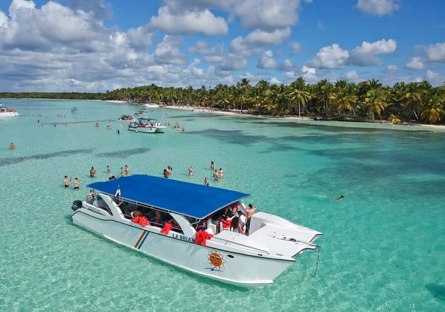 Punta Cana: Saona Island Full-Day All-Inclusive Boat Tour - The Catamaran Party Return: Music, Dancing, and Loudness Risk