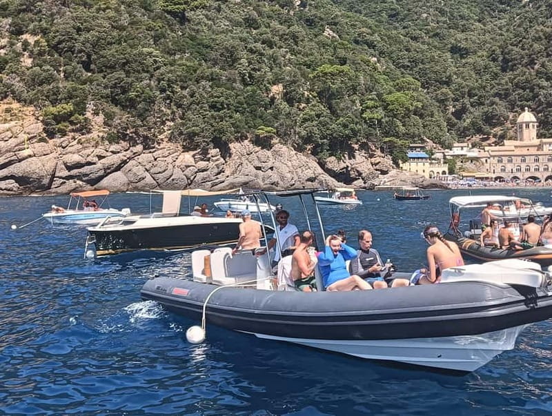 Rapallo: Sunset Boat Tour - Captain-led routing and the “hidden bays” factor