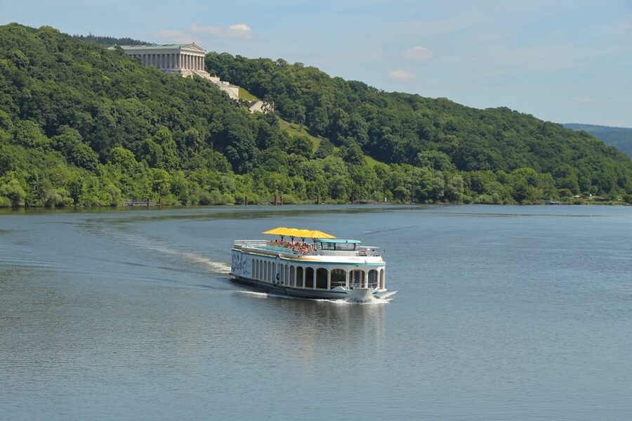 Regensburg: Klinger's Sightseeing Boat Tour to Walhalla - Price and value: what $24 really buys you (and what it doesn’t)