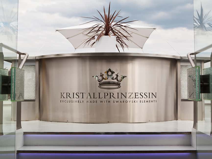 Regensburg: Sightseeing Boat Tour to Walhalla - Crystal Queen energy on the Danube: the ship makes the tour