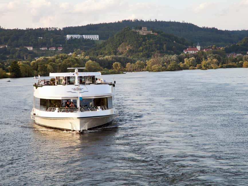 Regensburg: Sightseeing Boat Tour to Walhalla - Should you book this cruise?