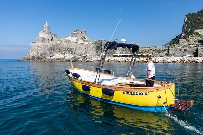 Relaxing Boat Tour with Aperitif in Cinque Terre - Should You Book This Cinque Terre Boat-and-Aperitif Tour?