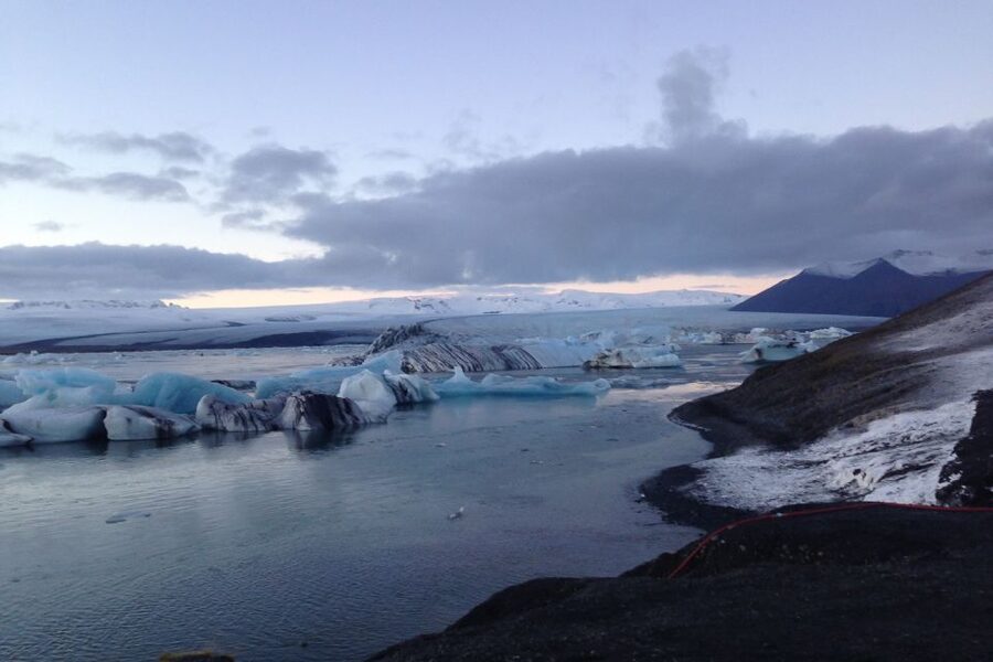 Reykjavik: Glacier Lagoon Boat Ride & Diamond Beach Day Tour - Vík at the Southern Edge: Sea Stacks and a Real Break for Food