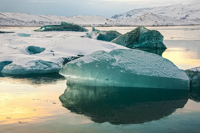 Reykjavik: Glacier Lagoon Boat Ride & South Coast Full Day Tour - Stjornarfoss Stop: A Calmer Waterfall Warm-Up