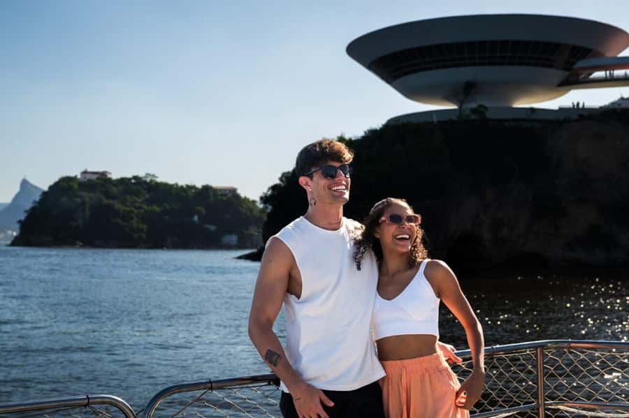 Rio: Boat Tour of Guanabara Bay - Morning vs Sunset: Picking the Best Departure for Light and Mood