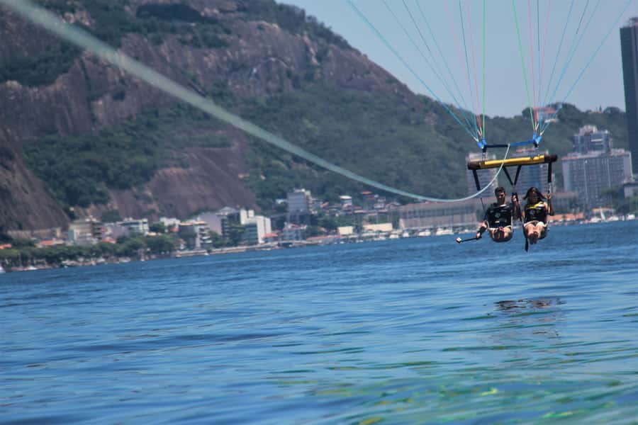 Rio de Janeiro: 2-Hour Boat Trip with Parasailing - Time on the water: plan for splash risk and simple comfort