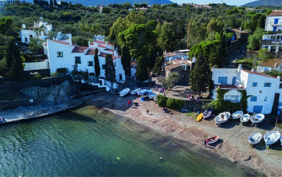 Roses: Cap de Creus & Port Lligat Boat Tour w/ Cadaqués Stop - Caves and weather reality: Tamariu Cave when conditions allow