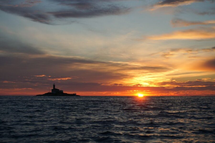 Rovinj: Sunset Boat Trip with Dolphin Watching - Key Points to Know Before You Go