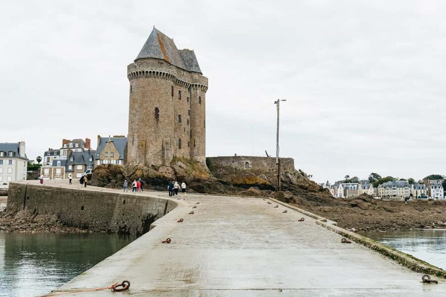 Saint-Malo: Guided Boat Tour with Local Captain - 1-hour vs 1.5-hour routes: what changes with extra time