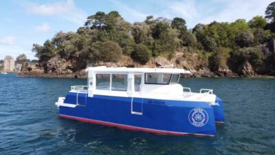 Saint-Malo: Guided Boat Tour with Local Captain - Marin Malouin meeting point and the low-tide slipway reality