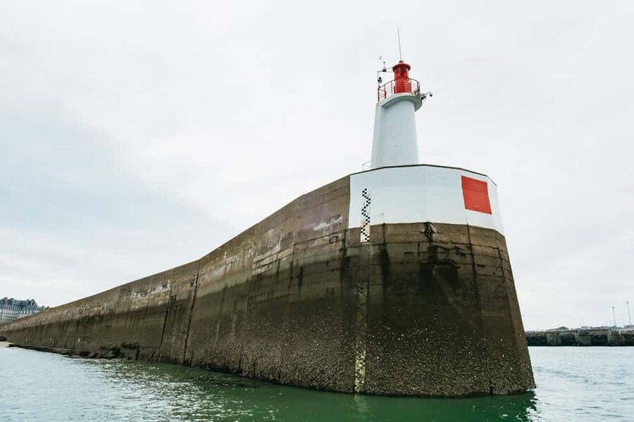 Saint-Malo: Guided Boat Tour with Local Captain - Fort National and Petit Bé: the maritime highlights that make the tour worth it