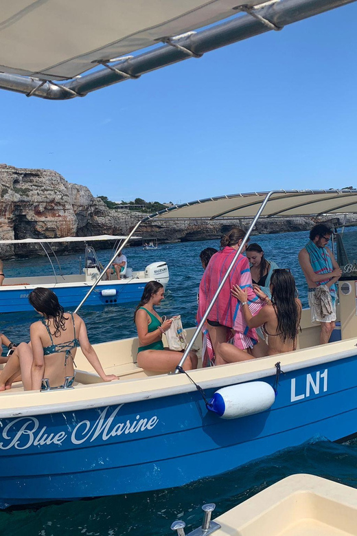Santa Maria di Leuca: Capo di Leuca Boat Tour - Who the guides are and how they make the caves understandable
